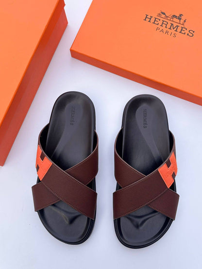 Hermes slipper (men)
110 dhs🪙🌨️
Size 40-45

Zain55
♥️♥️♥️