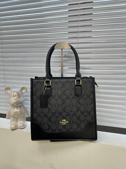 Coach
70 dhs🇦🇪

Zain22
♥️♥️♥️