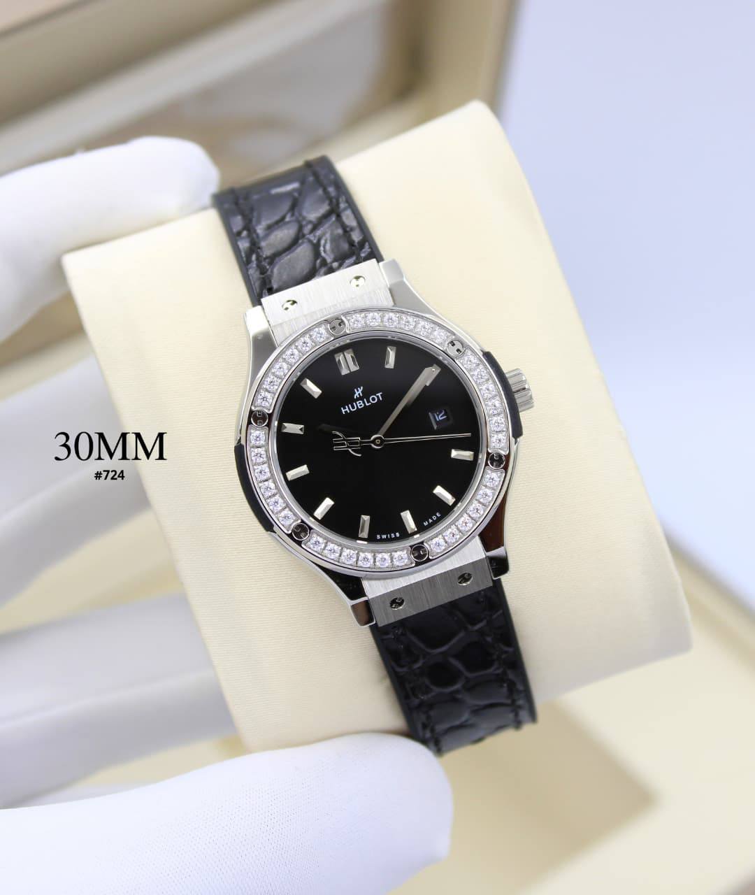 HUBLOT WOMEN SEMI MASTER QUALITY 30MM

*( BATTERY )*

330 dhs🇦🇪🇦🇪

Zain58
♥️♥️♥️