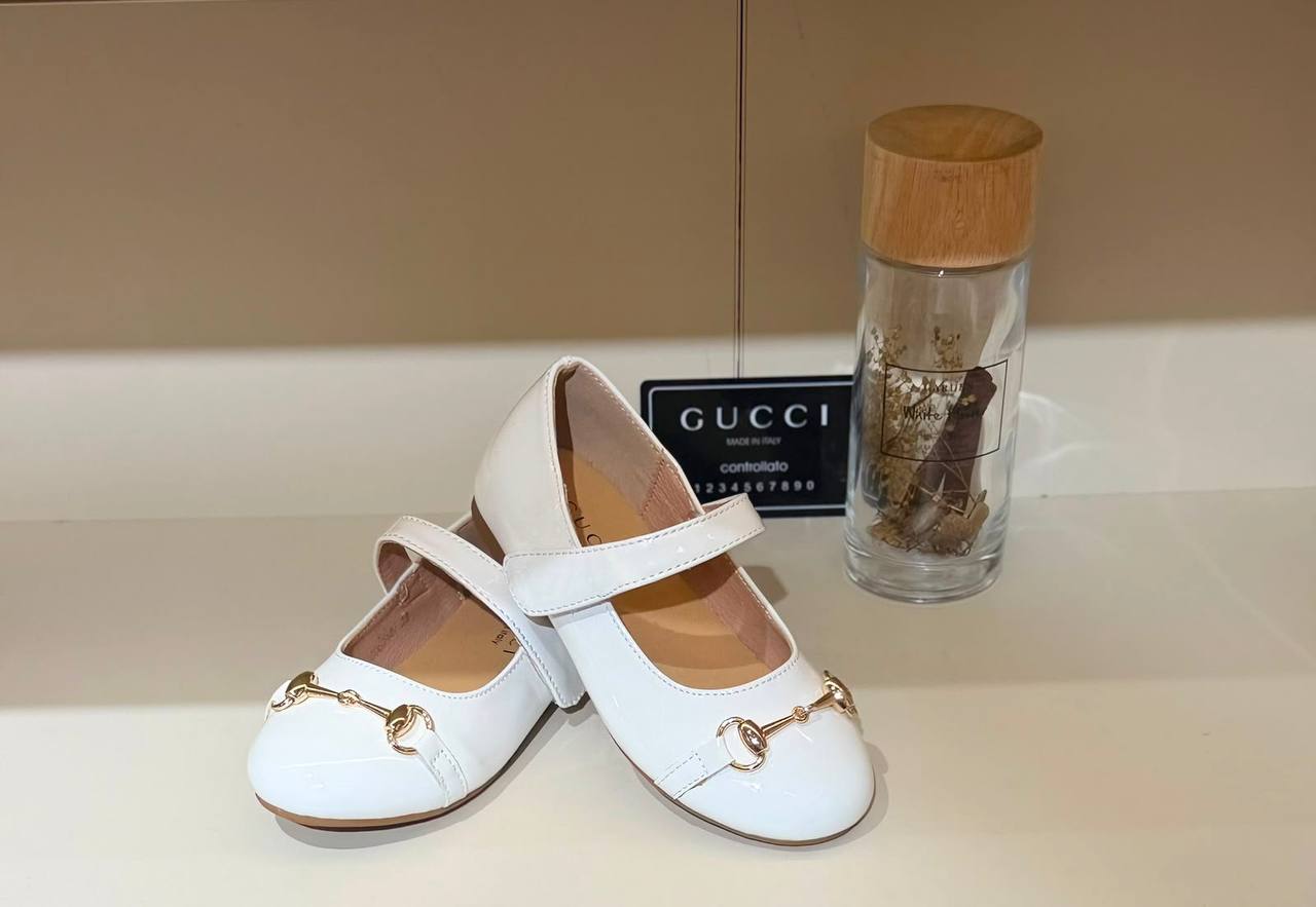 New Gucci Ballerina shoes🤍
Size:26 to 35
240 dhs✅
Super master quality ✅

Zain286
♥️♥️♥️
