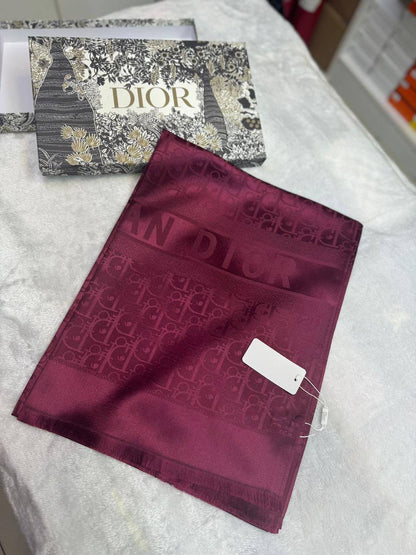 Cotton scarf 
45 dhs🪙🌨️

Zain93
♥️♥️♥️