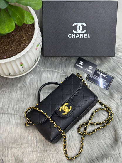 CHANEL
SIZE  ………20CM 🥰
90 dhs💓
with Box🌷
🎁🎁🎁

Zain244
♥️♥️♥️