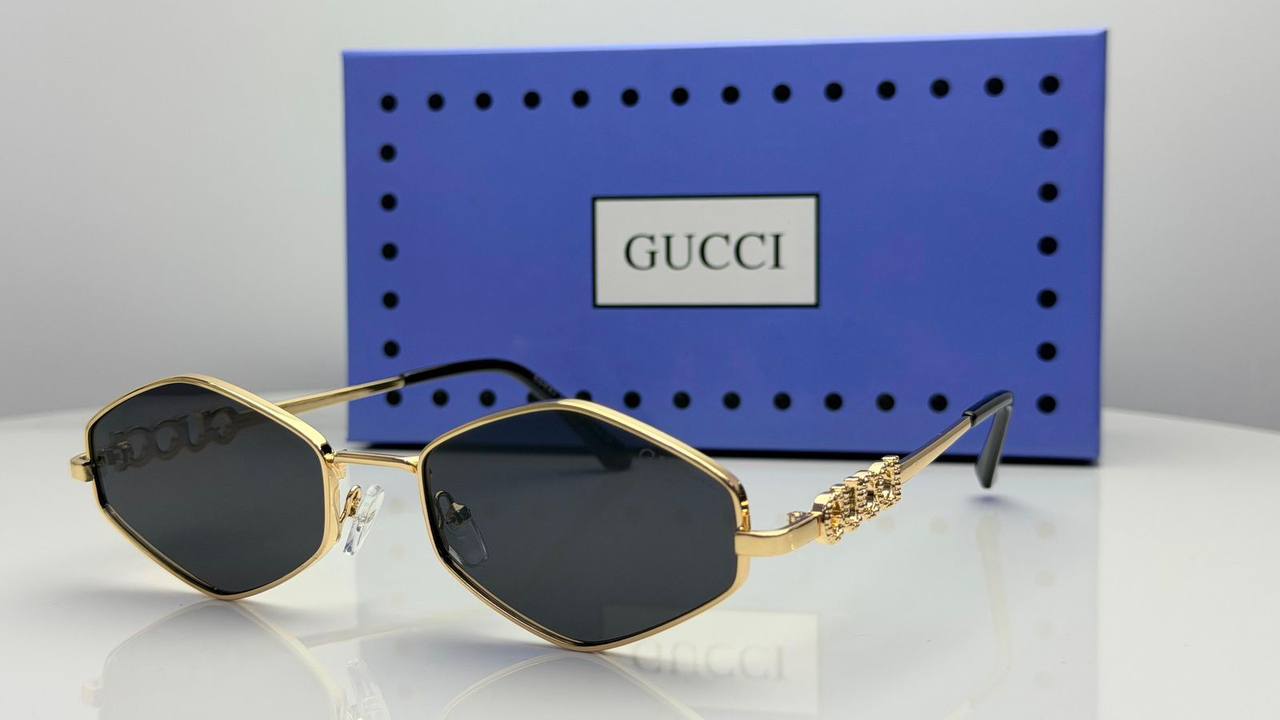 Gucci - Versace - Celine
65 dhs✅

Zain182
♥️♥️♥️