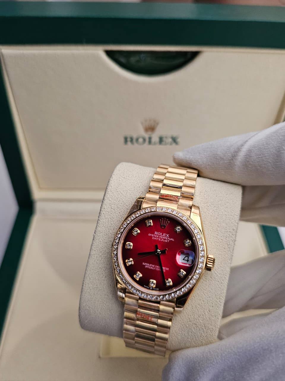 ROLEX
 DTATE JUST 31 MM 
Swiss movement🇨🇭
Water resistant 💧
Sapphire crystal 
Super Master quality 
With Original Box  📦🛍️
For Price 👇 WhatsApp✅
0568585901 
0507557372
0552275751 Owner Zain 👌

Zain282
♥️♥️♥️