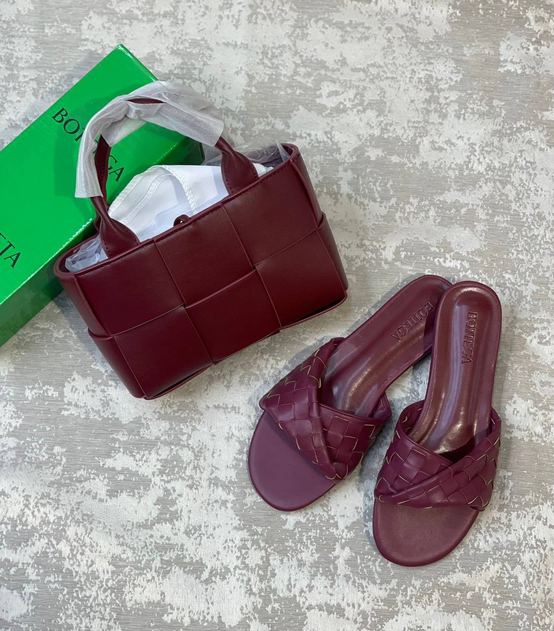 Bottega Set
170 dhs✅

Zain175
♥️♥️♥️