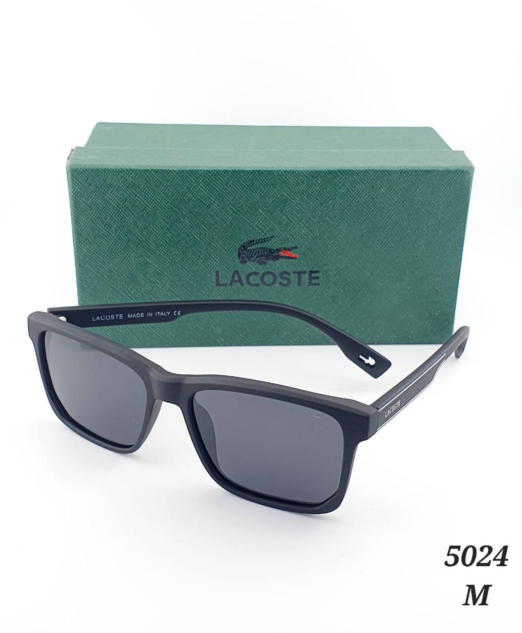 Lacoste

Good quality 

75 dhs🇦🇪🇦🇪

Zain182
♥️♥️♥️