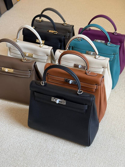 Hermes
kelly togo 28cm💥Master quality ✅with box📦
420 dhs💓

Zain52
♥️♥️♥️