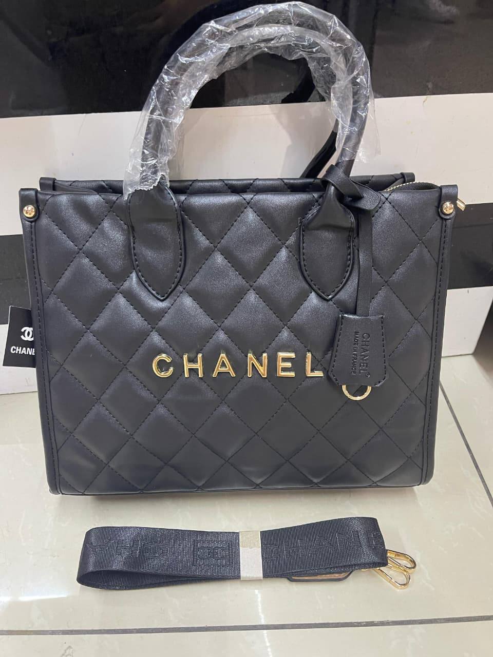 Chanel
70 dhs💓

Zain50
♥️♥️♥️