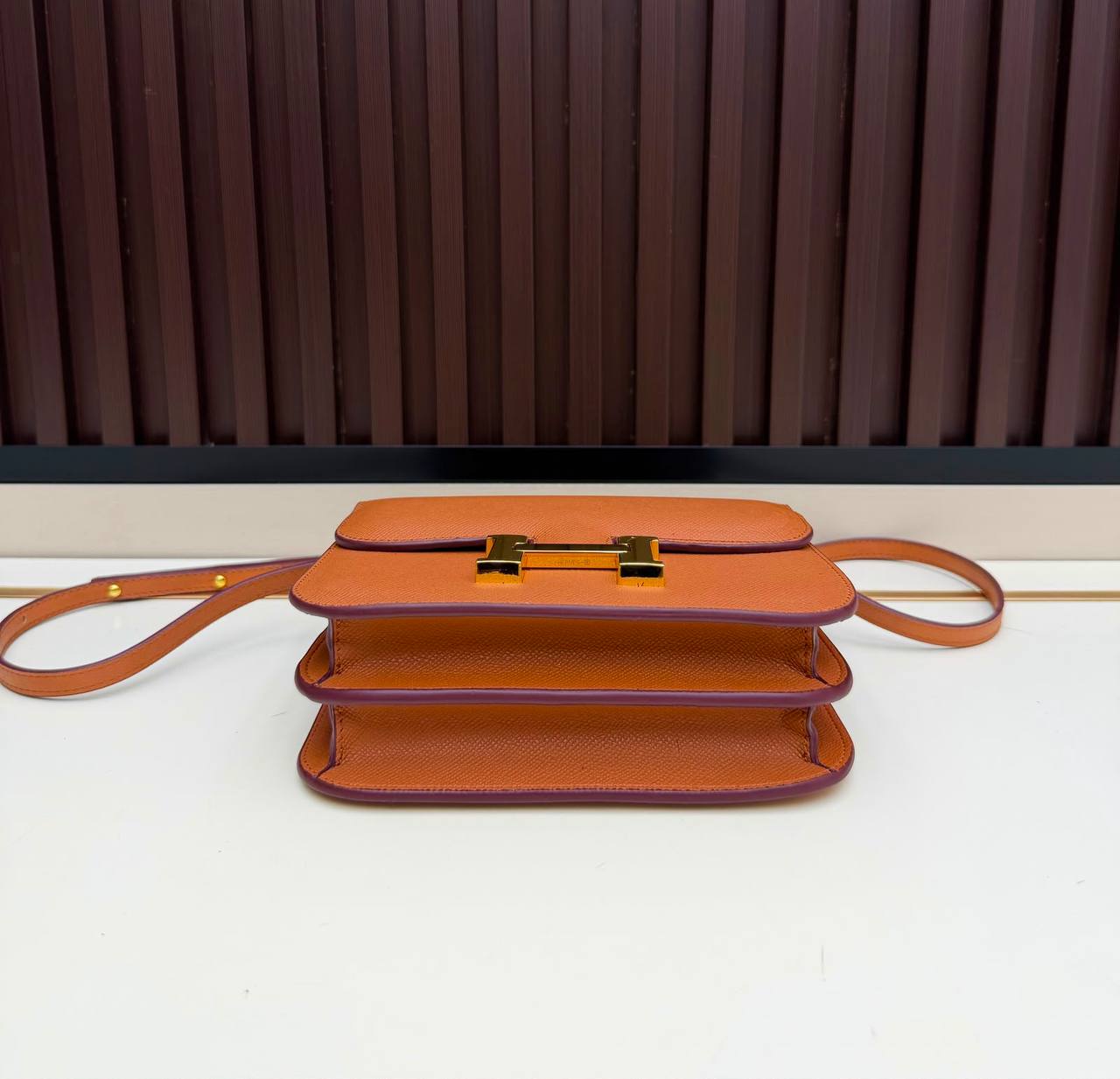 HERMES 
GOOD QUALITY 
WITH BOX 
110 dhs🇦🇪🇦🇪
19 CM

Zain295
♥️♥️♥️