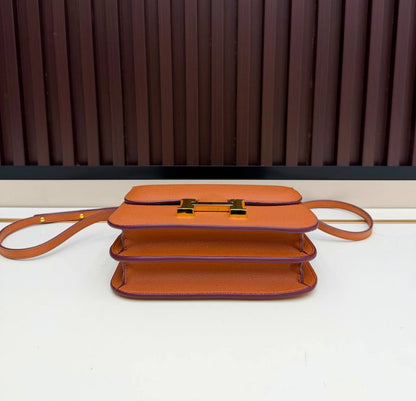 HERMES 
GOOD QUALITY 
WITH BOX 
110 dhs🇦🇪🇦🇪
19 CM

Zain295
♥️♥️♥️