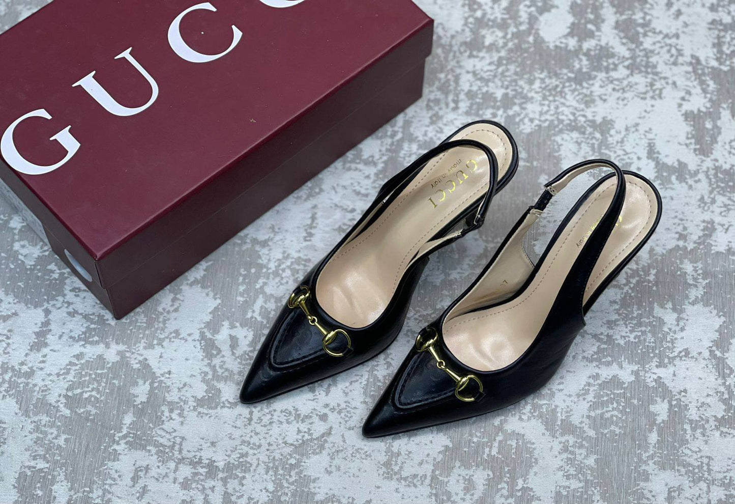 Gucci

115 dhs🌺
Size 36 to 41

Zain175
♥️♥️♥️
