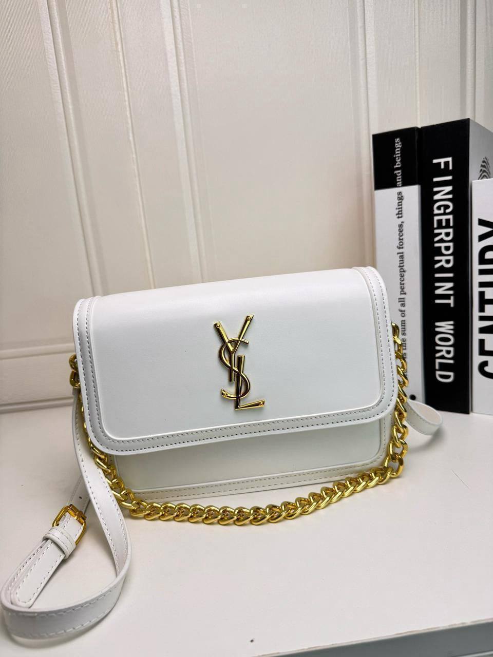 YSL
22.5*16*7cm
75 dhs✅

Zain17
♥️♥️♥️
