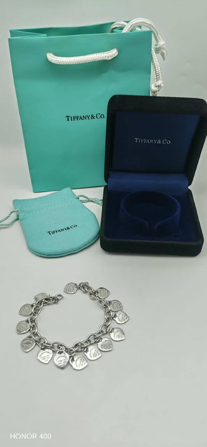 Tiffany & co

215 dhs🇦🇪🇦🇪

Zain122
♥️♥️♥️