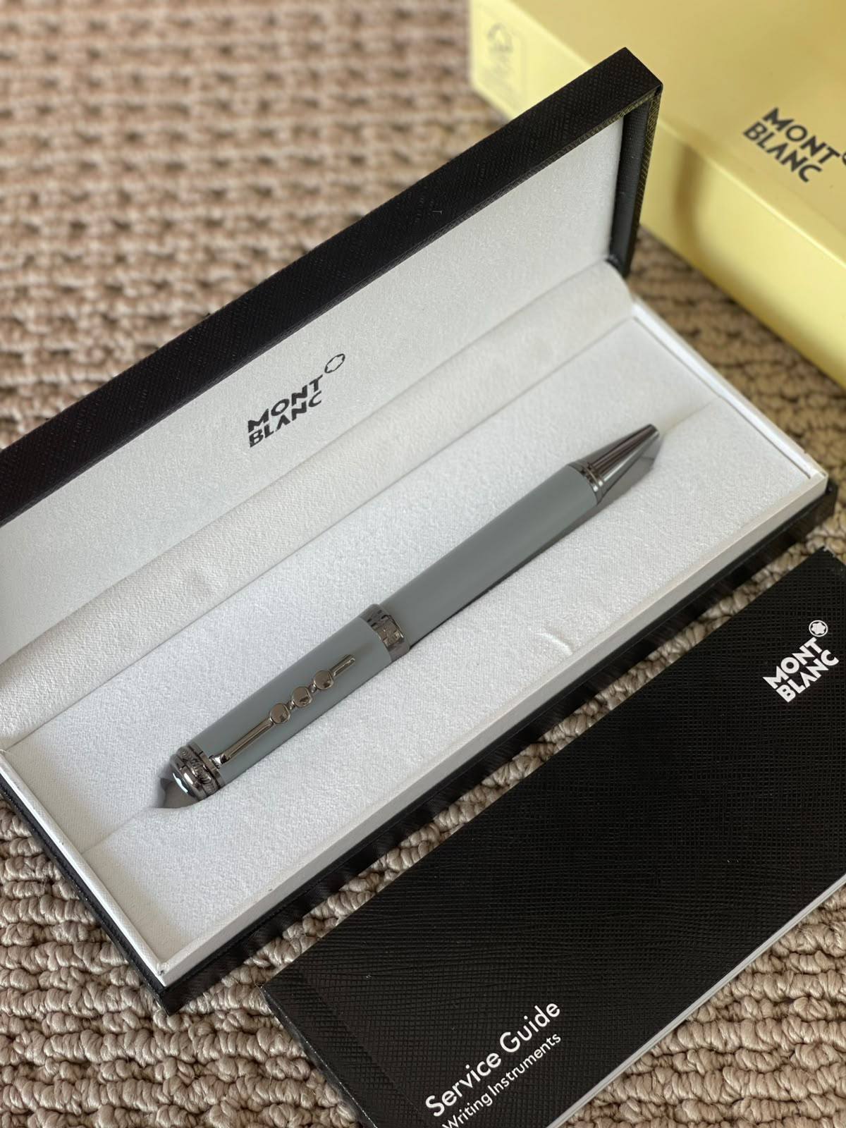 MONTBLANC
Pen
New Collection

Master Quality
200 dhs🇦🇪

Zain179
♥️♥️♥️