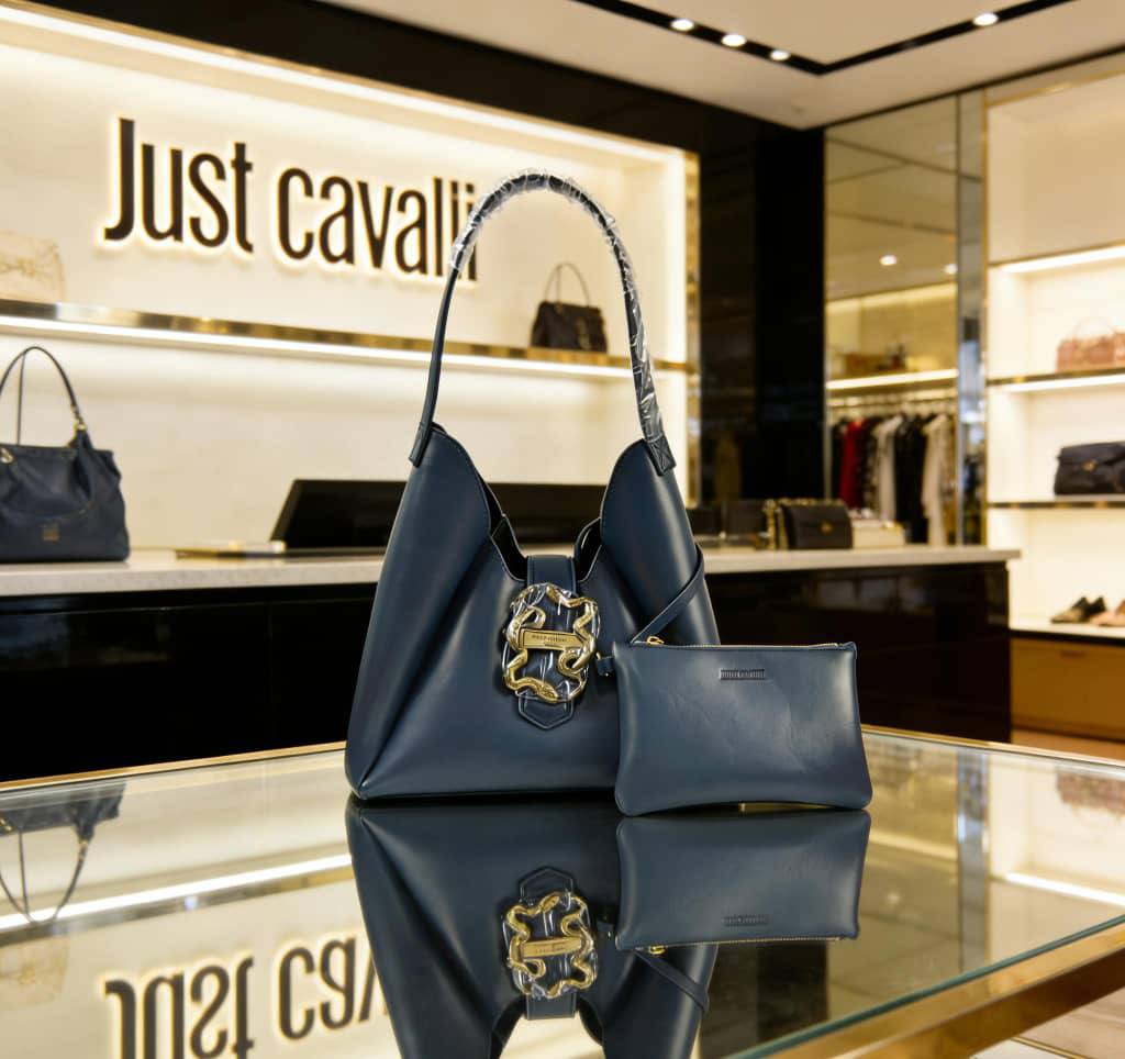 Cavalli 
2in1

115 dhs🇦🇪🇦🇪


Zain07
♥️♥️♥️