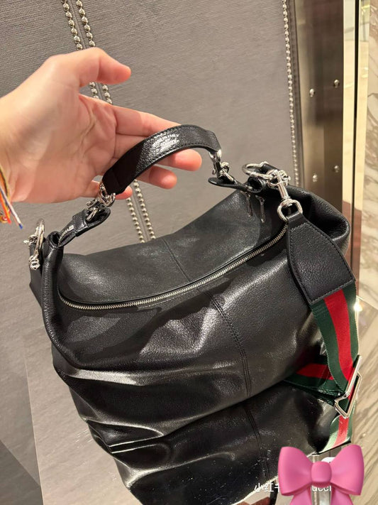 Gucci 
Master
#30cm=300 dhs✅
#45cm=310 dhs✅

Zain228
♥️♥️♥️