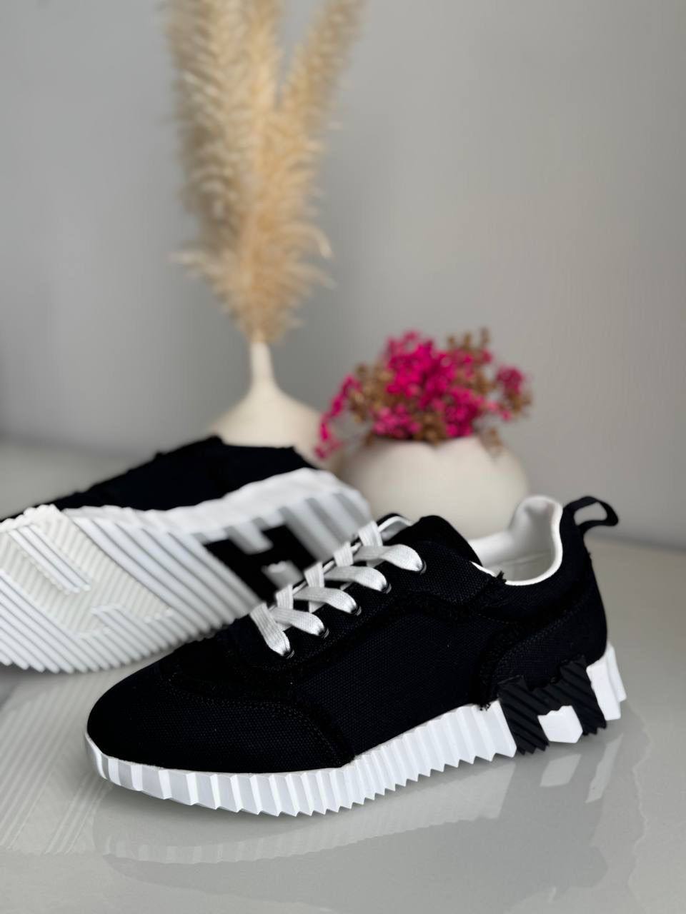 HERMES
*Vip quality*
*Size 36 to 42*
450 dhs✅

Zain113
♥️♥️♥️