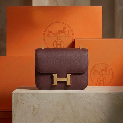 HERMES ᴄᴏɴsᴛᴀɴᴄᴇ
ᴇᴘsᴏᴍ ʟᴇᴀᴛʜᴇʀ ᴡɪᴛʜ
ᴘᴀʟʟᴀᴅɪᴜᴍ ᴘʟᴀᴛᴇᴅ ʜᴀʀᴅᴡᴀʀᴇ
sɪᴢᴇ :19 cm
ᴡɪᴛʜ BOX
🎁🎁🎁

100 dhs✅

Zain31
♥️♥️♥️