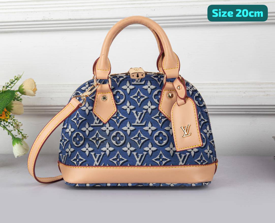 LV

Good quality 
with box 
115 dhs🇦🇪🇦🇪

Zain186
♥️♥️♥️