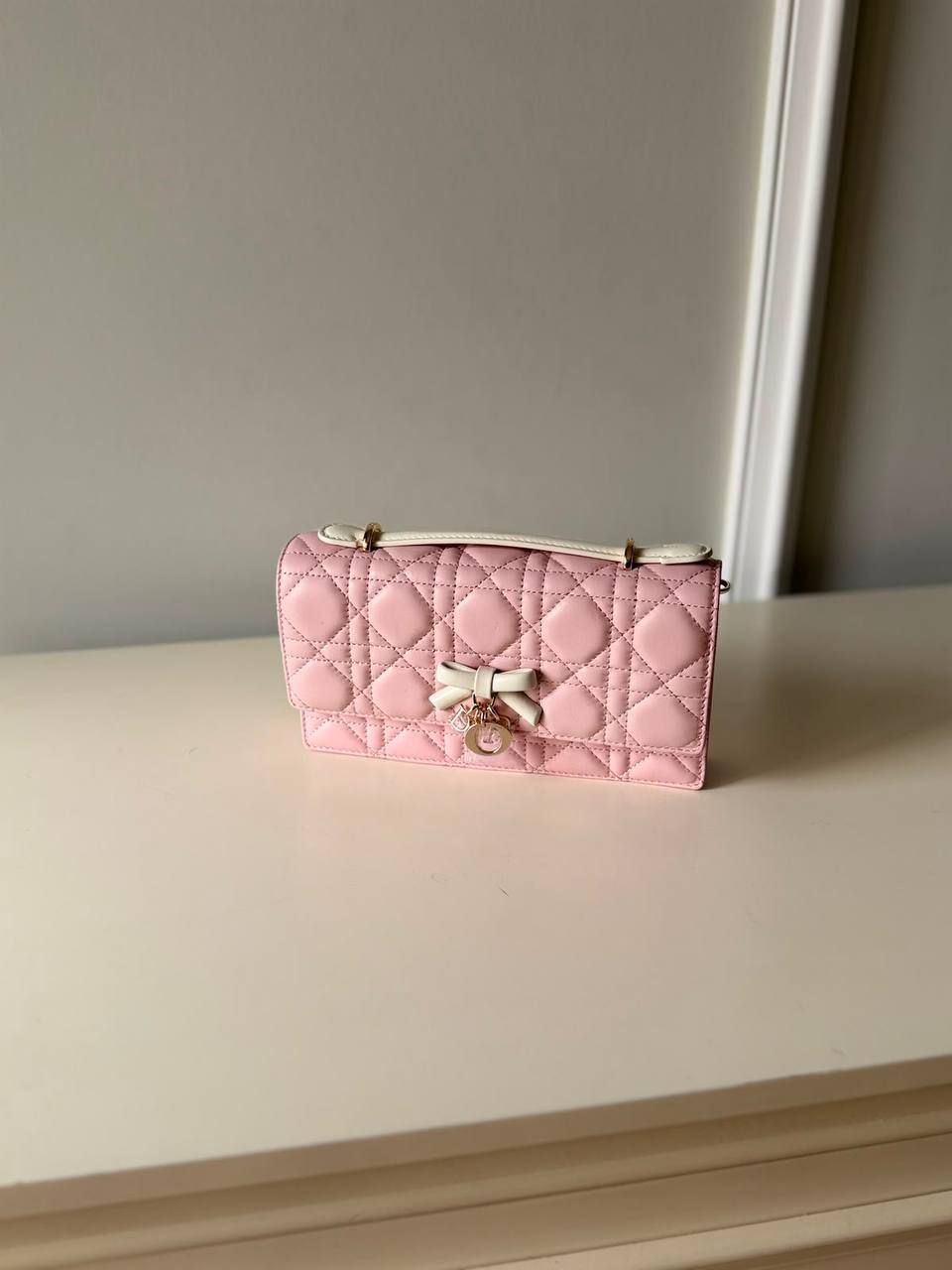 DIOR 
20 cm 
SUPER MASTER QUALITY 
For Price 👇 WhatsApp✅
0568585901 
0507557372
0552275751 Owner Zain 👌

Zain322
♥️♥️♥️