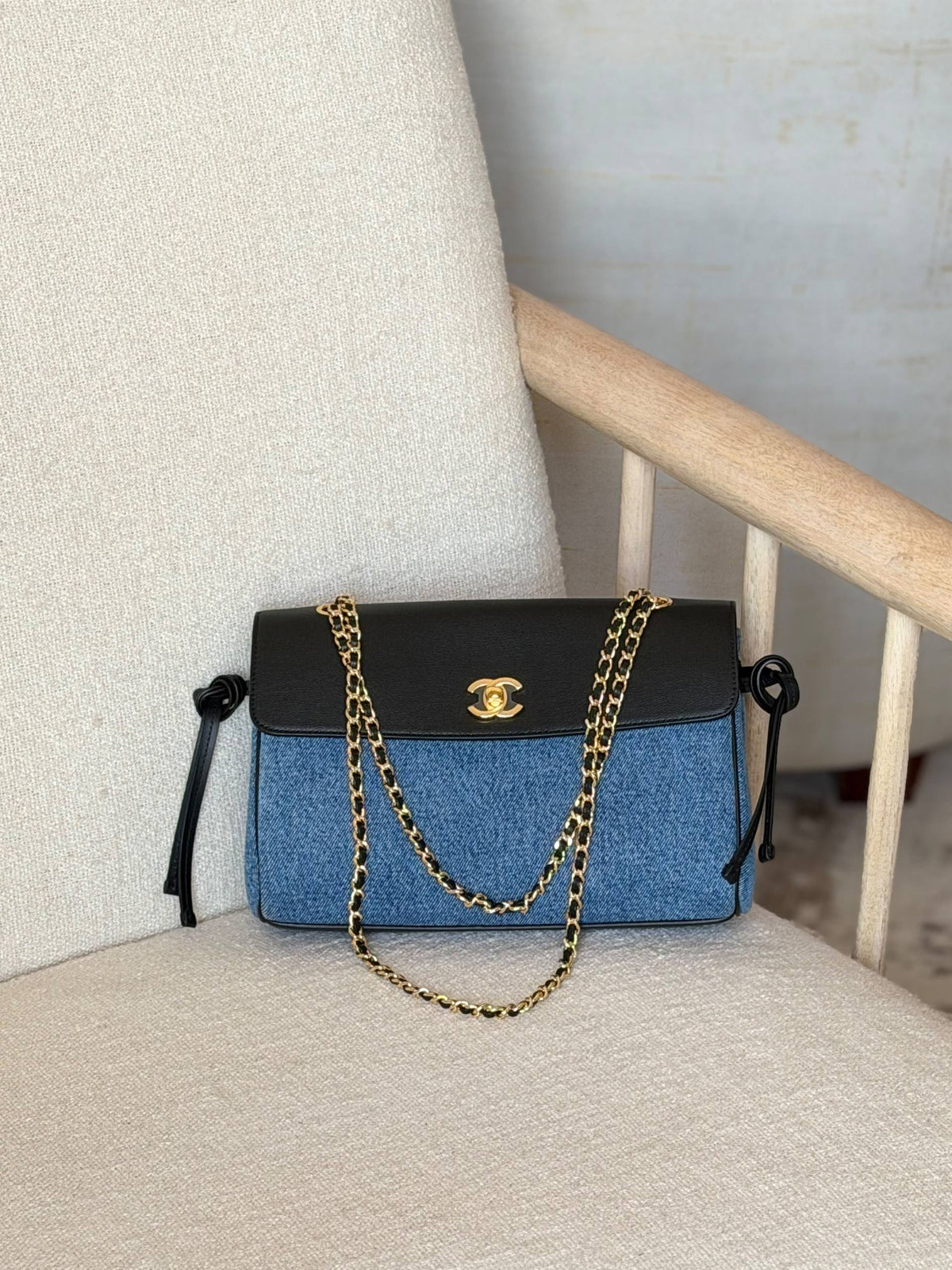 Chanel

For Price 👇 WhatsApp✅
0568585901 
0507557372
0552275751 Owner Zain 👌

Zain307
♥️♥️♥️