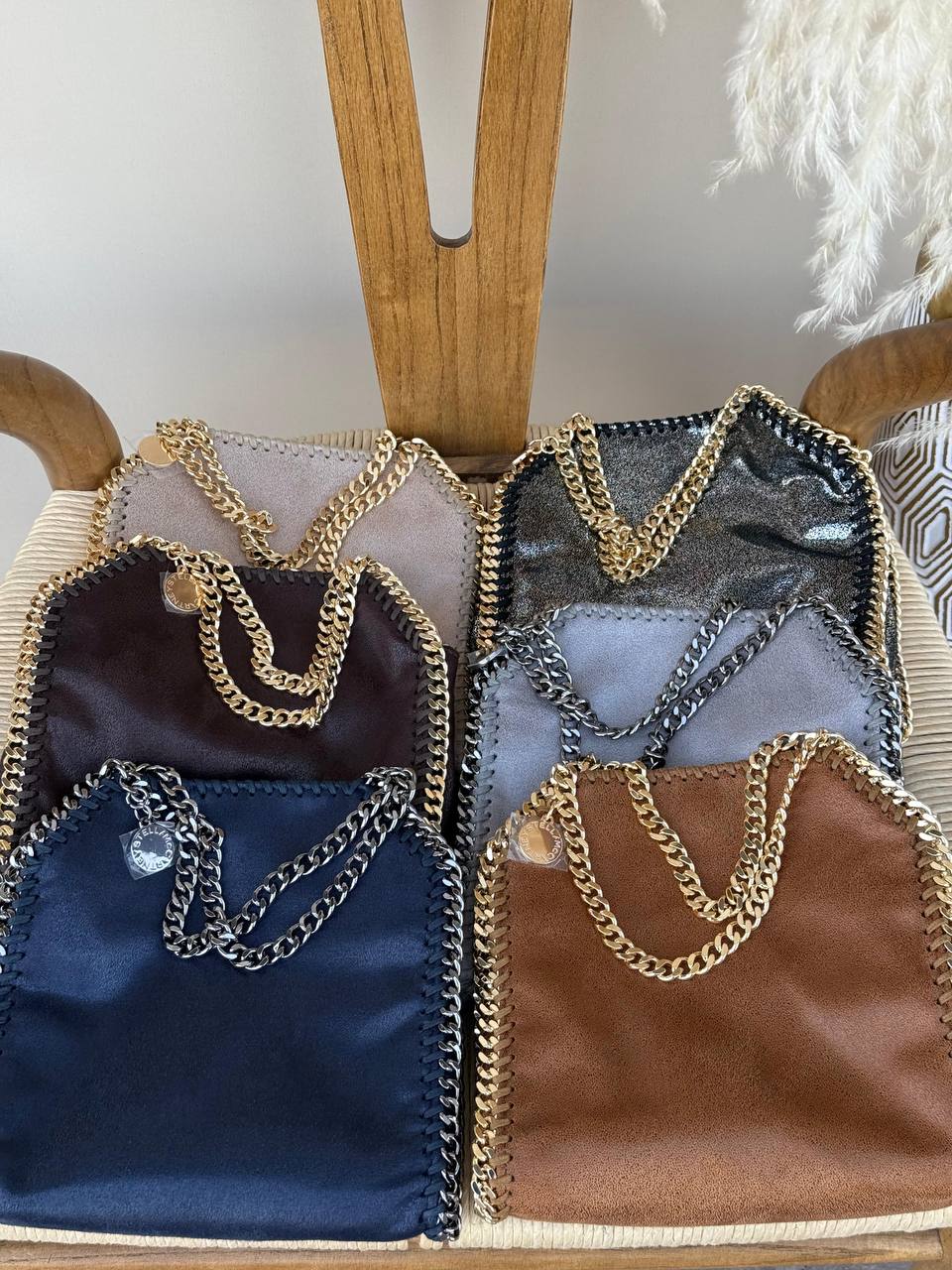 STELLA McCARTENY
18cm
330 dhs✅
Top quality

Zain167
♥️♥️♥️
