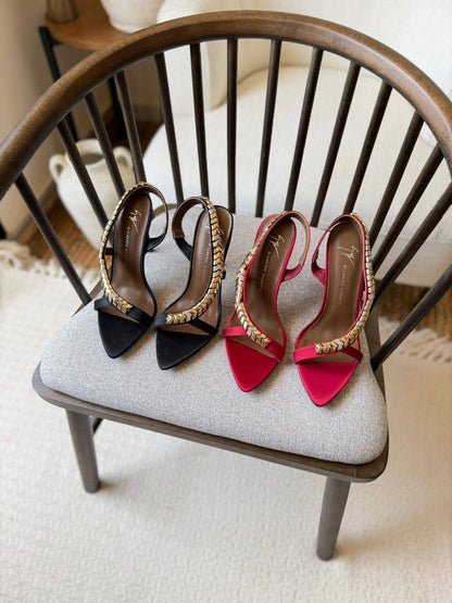 Giuseppe Zanotti
𝑽𝑰𝑷 𝑸𝒖𝒂𝒍𝒊𝒕𝒚
𝑺𝒊𝒛𝒆 35 𝒕𝒐 42 
550 dhs💓

Zain81
♥️♥️♥️
