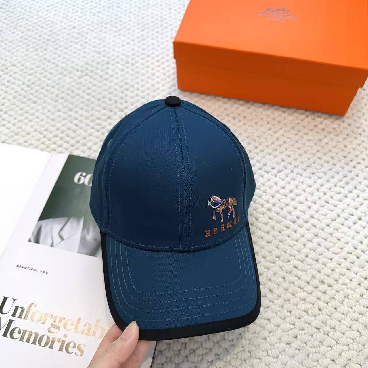 New Model
Hermes Cap 
Super Master
105 dhs👑

With Box
🎁🎁🎁

Zain33
♥️♥️♥️