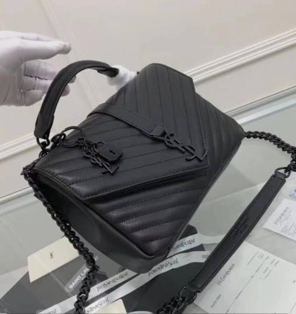 YSL
23cm
with box
100 dhs✅

Zain118
♥️♥️♥️