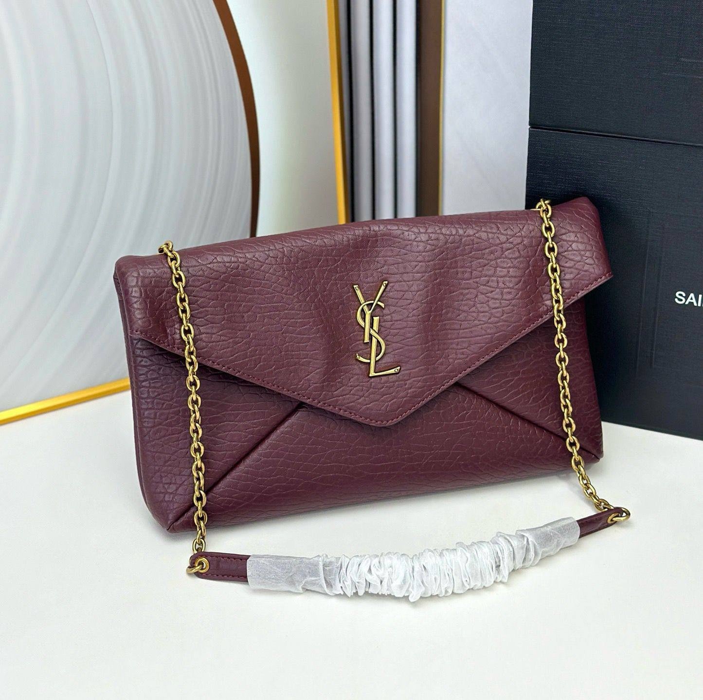 YSL 
Master
280 dhs🪙🌨️
#31cm

Zain228
♥️♥️♥️