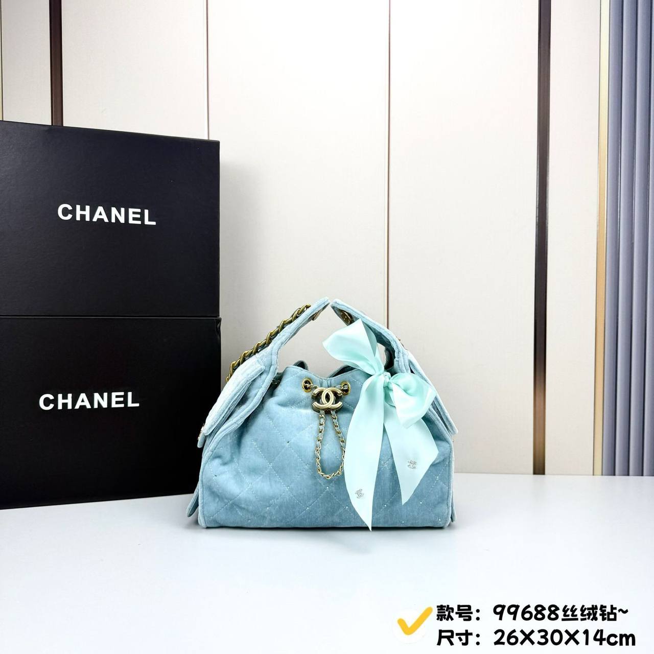 Chanel
Master+++
320 dhs💚

Zain153
♥️♥️♥️