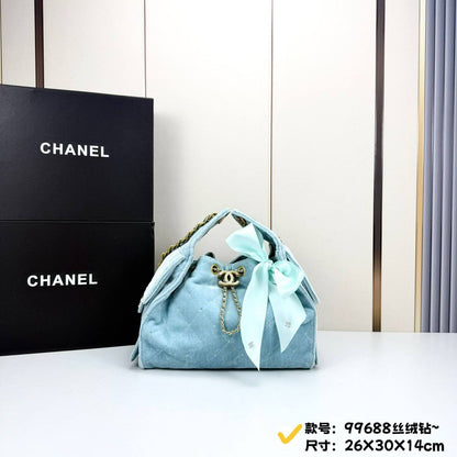Chanel
Master+++
320 dhs💚

Zain153
♥️♥️♥️