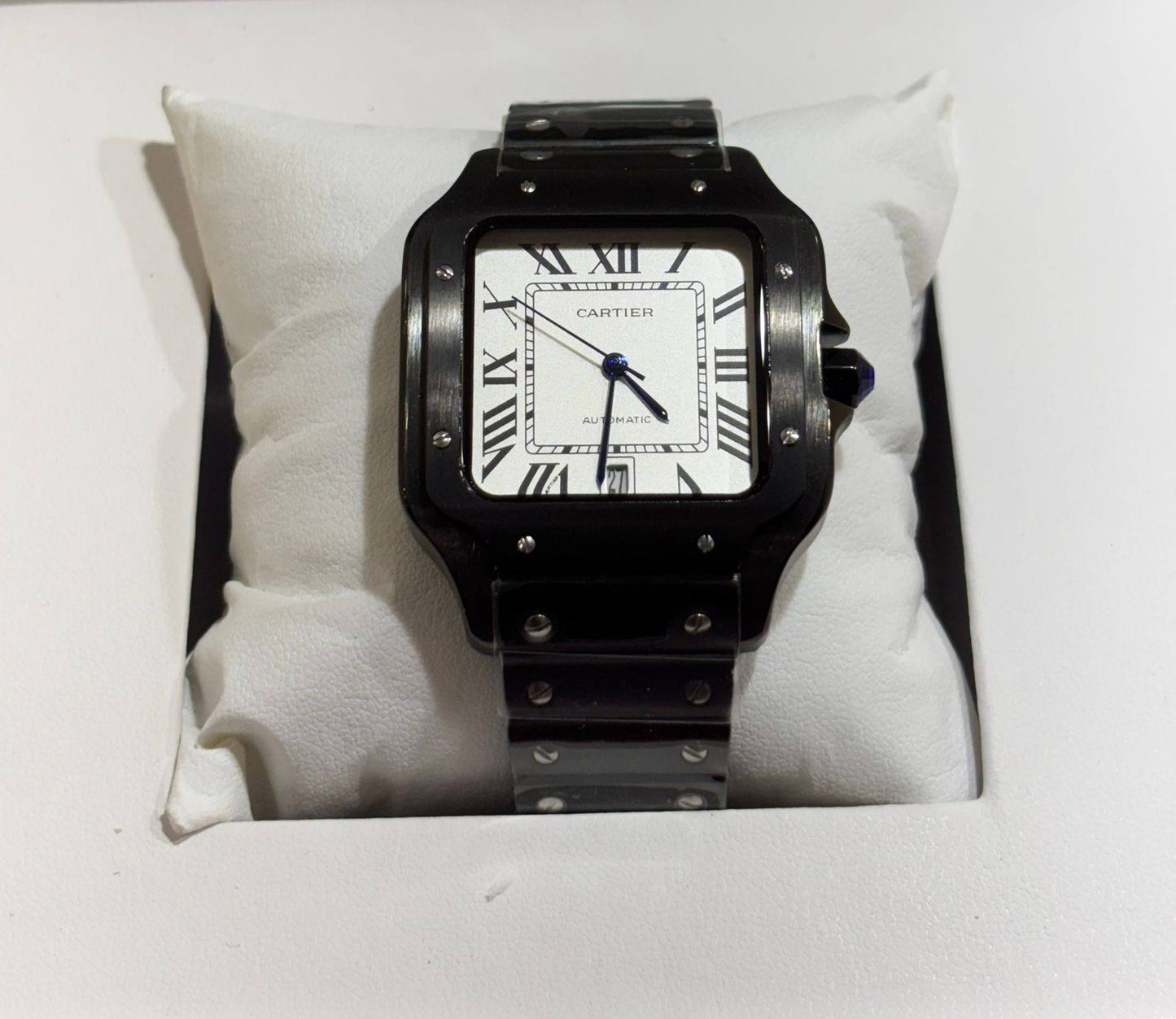 CARTIER
male money

310 dhs❣️
___WITH BOX_____❒
🎁🎁🎁

Zain108
♥️♥️♥️