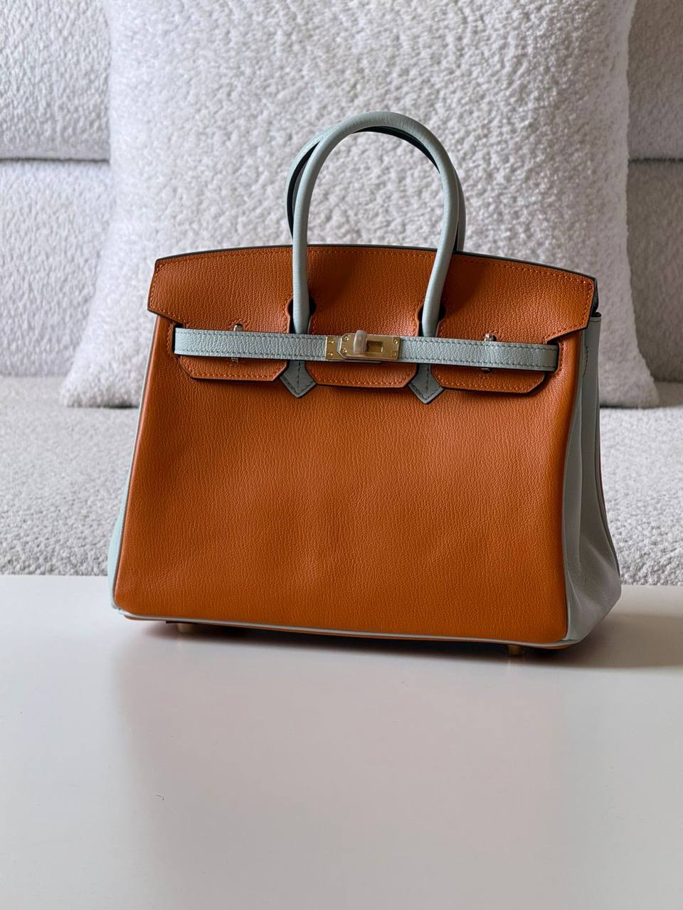 Hermes
Birkin 25cm💥Master quality ✅with box📦
630 dhs✅

Zain52
♥️♥️♥️