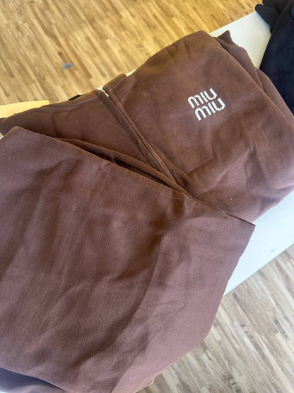 Polo
All
Miu miu 
Sets

130 dhs
M-xxl

Zain140
♥️♥️♥️