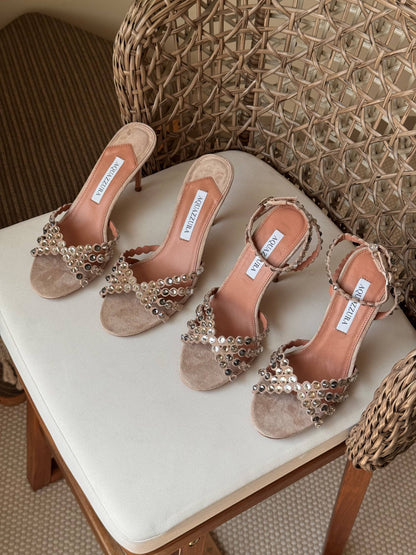 🩶 AQUAZZURA 🩶

✨ new Collection
👠 36–41
💎 Premium Quality
🔥 Super Master
💰430 dhs🇦🇪🇦🇪

Zain198
♥️♥️♥️