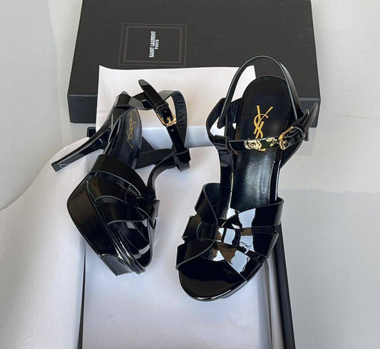 YSL 
SuperMaster Quality 💯
450 dhs❣️
Size: 36-41💥

Zain171
♥️♥️♥️