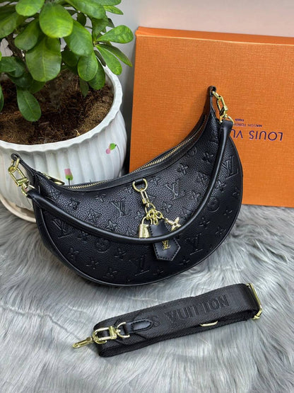 LV
SIZE  ………28CM👌

95 dhs🪙🌨️

with box
🎁🎁🎁

Zain244
♥️♥️♥️