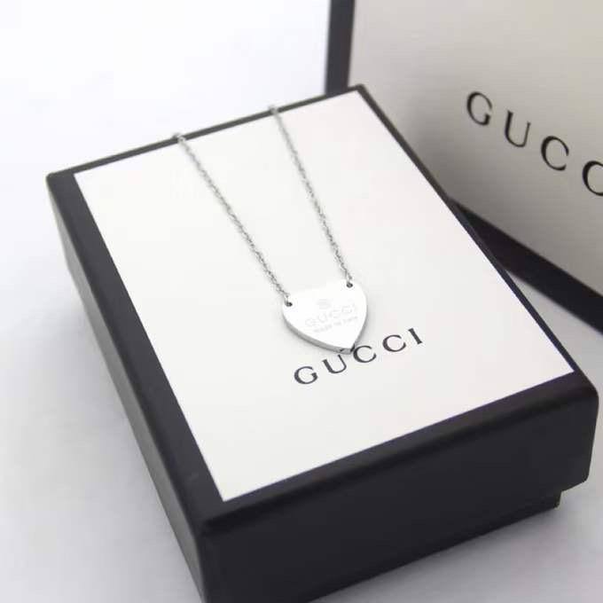 GUCCI 💫  *OFFER*
    _*Necklace*_📿

45 dhs🪙🌨️
*WITH NORMAL BOX AND 
PAPER BAG*📦

Zain89
♥️♥️♥️