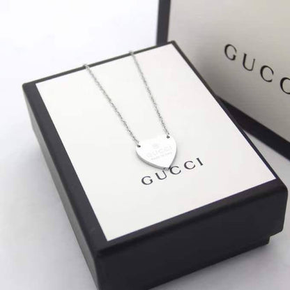 GUCCI 💫  *OFFER*
    _*Necklace*_📿

45 dhs🪙🌨️
*WITH NORMAL BOX AND 
PAPER BAG*📦

Zain89
♥️♥️♥️