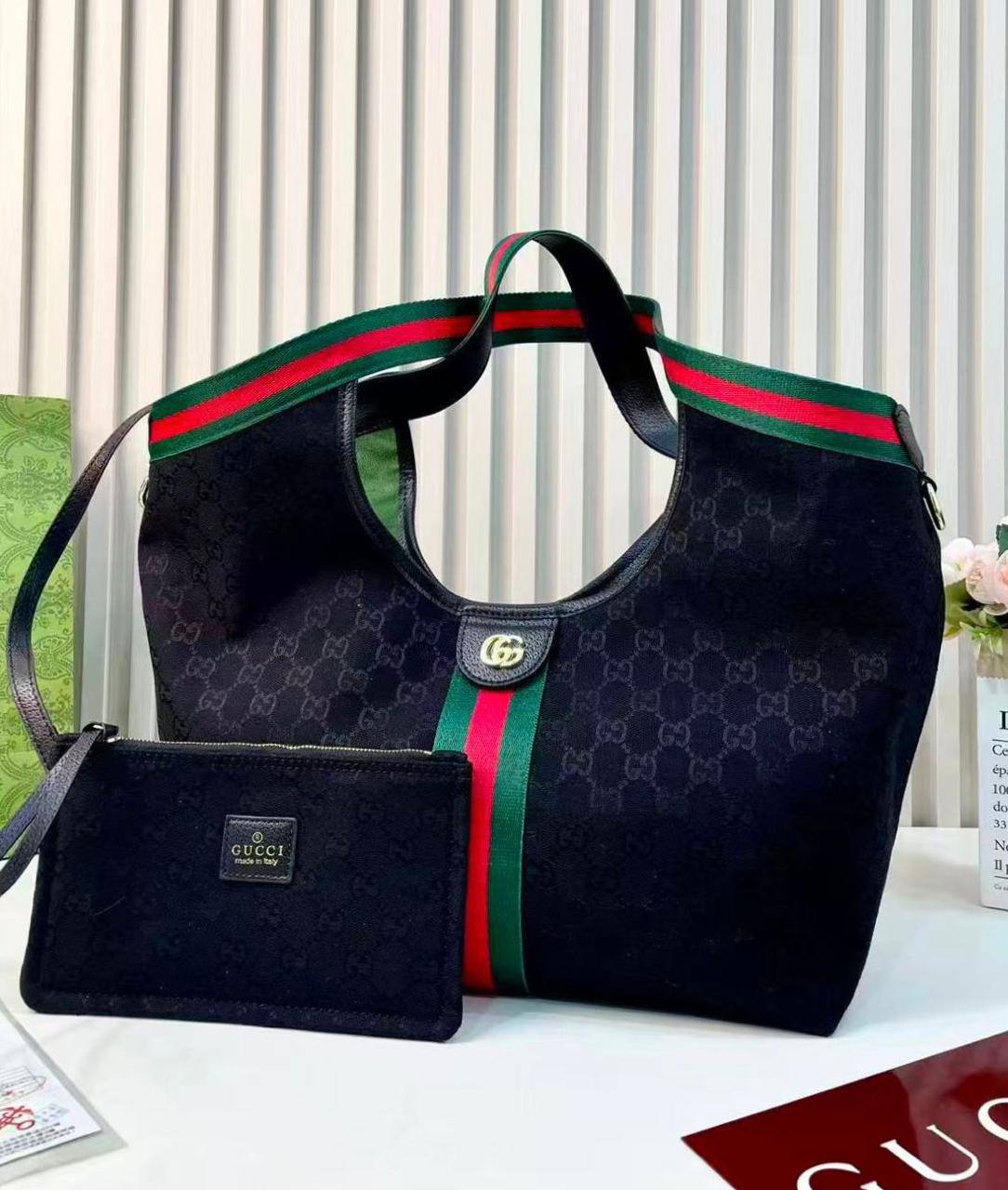 GUCCI
 GOOD QUALITY 
130 dhs🇦🇪🇦🇪

Zain295
♥️♥️♥️