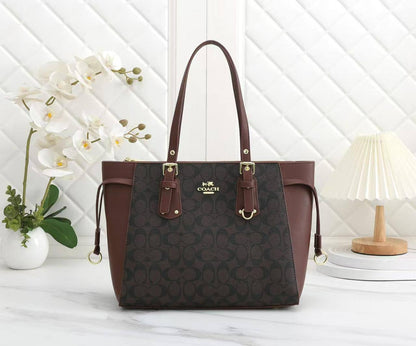 Coach 

95 dhs🌺

Zain253
♥️♥️♥️