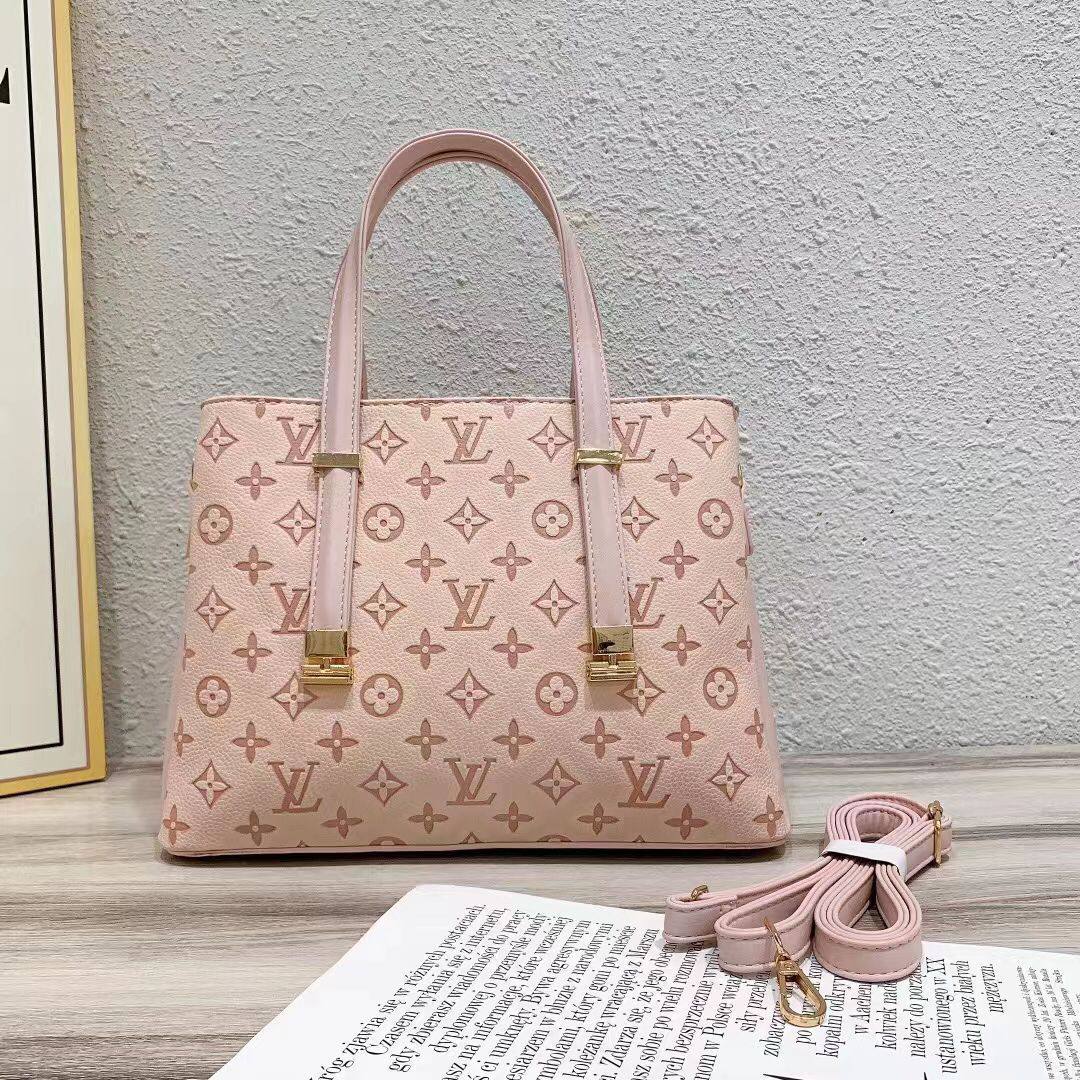 LV
Good Quality 
95 dhs🇦🇪

Zain250
♥️♥️♥️
