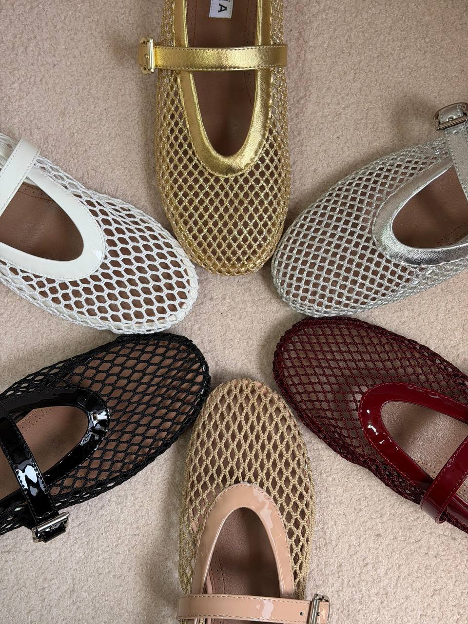 Alaia
𝐏𝐀𝐑𝐈𝐒
𝐕𝐈𝐏 𝐐𝐔𝐀𝐋𝐈𝐓𝐘
𝐒𝐈𝐙𝐄 {36 to 41} 
450 dhs✅

Zain81
♥️♥️♥️