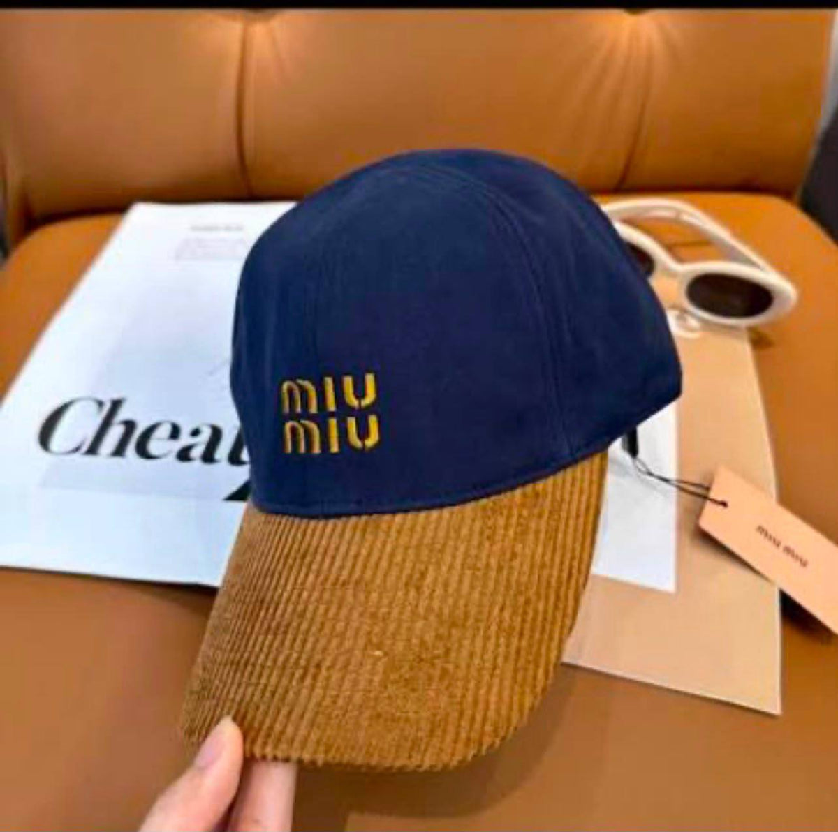 MIU MIU
CAPS

240 dhs🇦🇪

Zain328
♥️♥️♥️