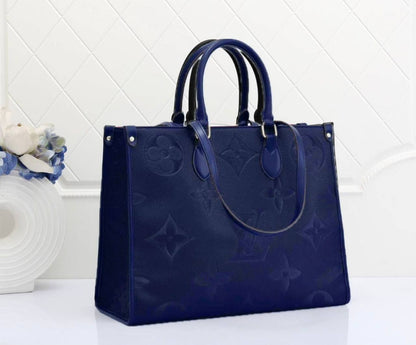 LV
ONTHEGO BIG SIZE NEW CAME GOOD QUALITY 
110 dhs🇦🇪🇦🇪

Zain295
♥️♥️♥️