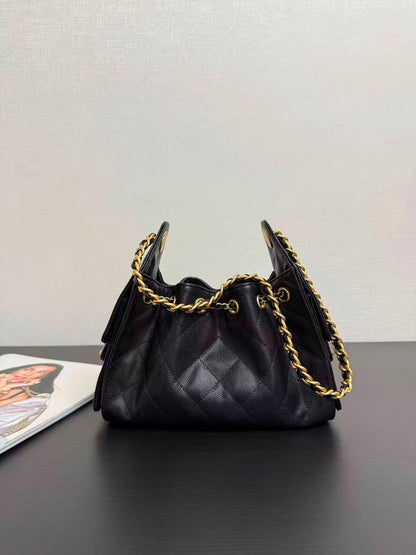 Chanel 25 Small Handbag in black grained calfskin with gold-tone hardware❤️
Italian leather💯💯
For Price 👇 WhatsApp✅
0568585901 
0507557372
0552275751 Owner Zain 👌

Zain71
♥️♥️♥️