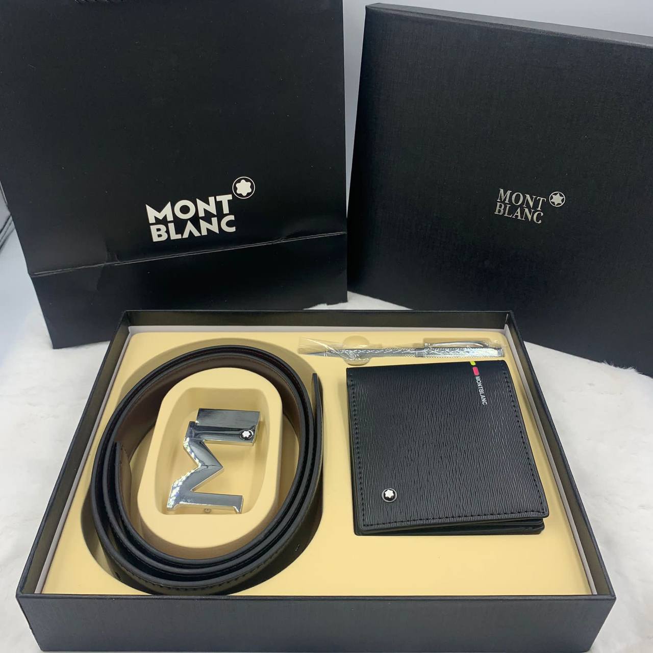 NEW CAME 
BELT, PEN, WALLET SET 
90 dhs🪙💕

WITHBOX
🎁🎁🎁

Zain40
♥️♥️♥️