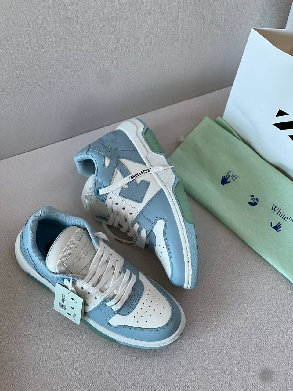 OFF-WHITE🥀
SUPER.MASTER 
40-46
550 dhs🪙🖤

Zain43
♥️♥️♥️