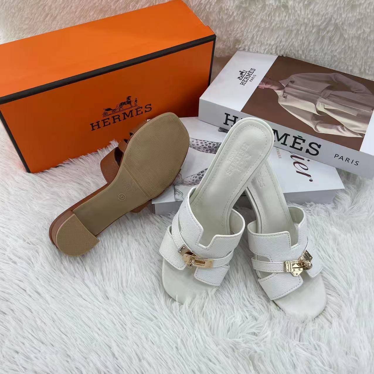 Hermes

60 dhs💓

Zain232
♥️♥️♥️